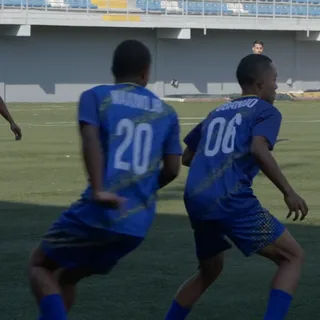Vignette en grille tirée du clip du match